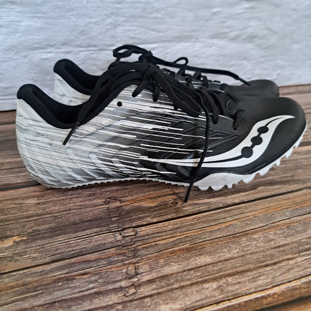 Saucony Track and Field men's‎ size 5.5 Spitfire shoes with grip on bottom